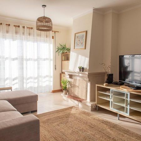 Middle Of The Bay 2 Bedroom Apartment Ferrel  Bagian luar foto